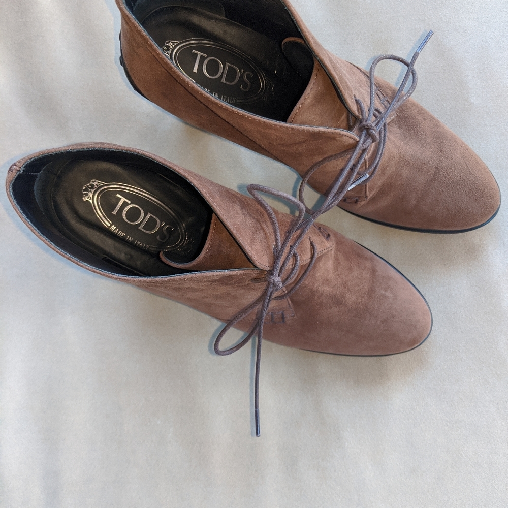 Tod's Rich Brown suede lace-up high-heeled booties - Picture 6 of 7